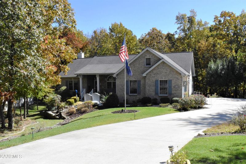160 Mountain View Dr, Fairfield Glade, TN 38558