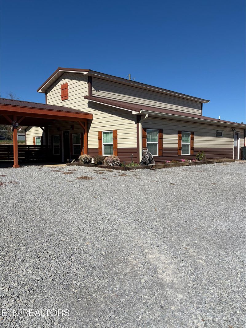 160 Parrott Ln, Rutledge, TN 37861