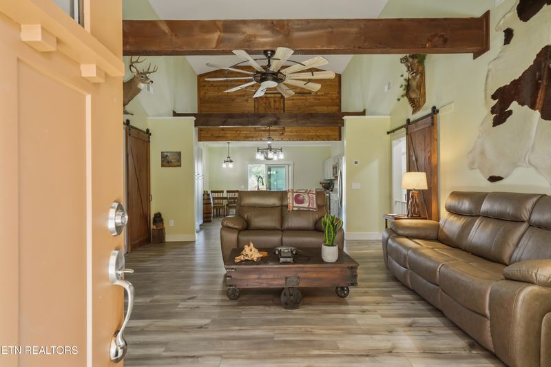 160 Parrott Ln, Rutledge, TN 37861