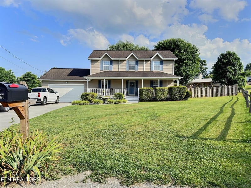 160 Stones Ln, Jacksboro, TN 37757