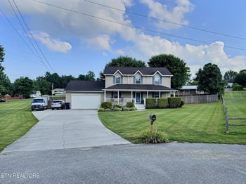 160 Stones Ln, Jacksboro, TN 37757
