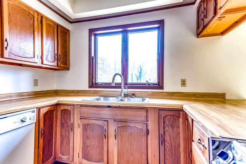 160 Valley Ln, Clinton, TN 37716