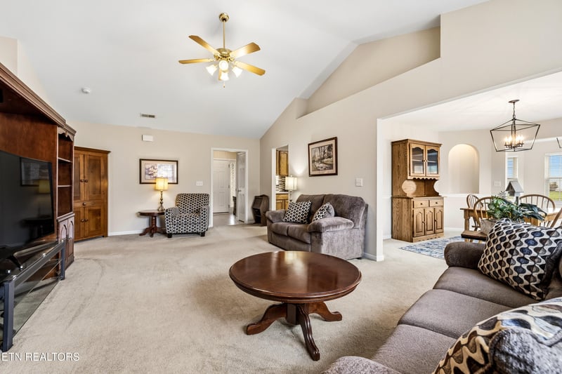 1600 Maremont Rd, Knoxville, TN 37918