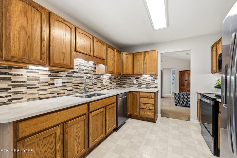 1600 Maremont Rd, Knoxville, TN 37918