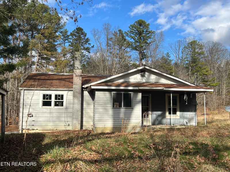 1600 Paint Rock Rd, Oneida, TN 37841
