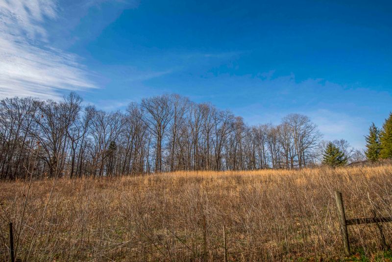 1601 Price Rd, Lenoir City, TN 37771