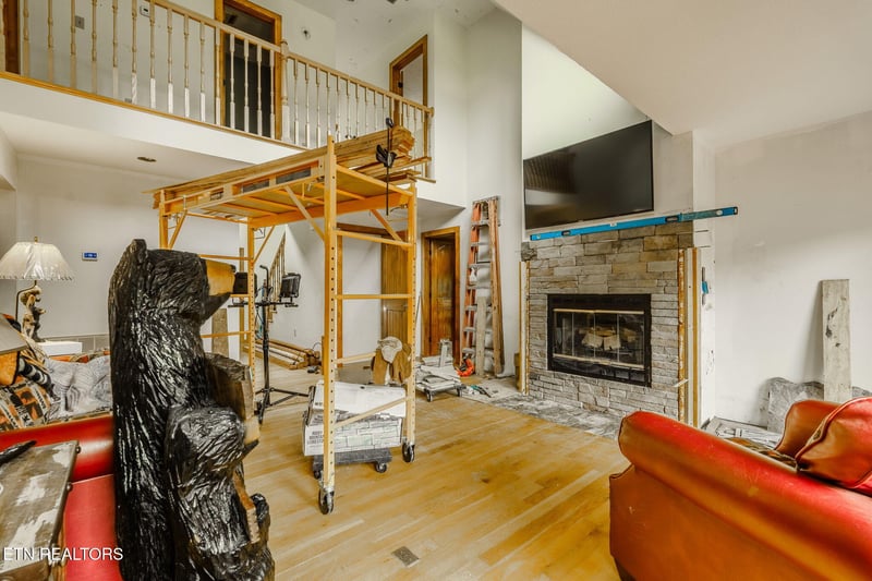 1602 Cove Crest Dr, Sevierville, TN 37862