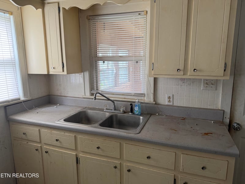 1602 Garfield St, Alcoa, TN 37701