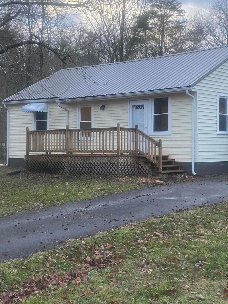 1602 Washington Ave, Etowah, TN 37331