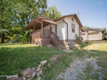 1603 Willoughby Rd, Knoxville, TN 37920