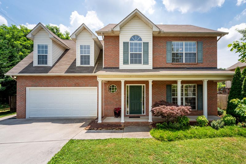 1604 Campfire Dr, Knoxville, TN 37931