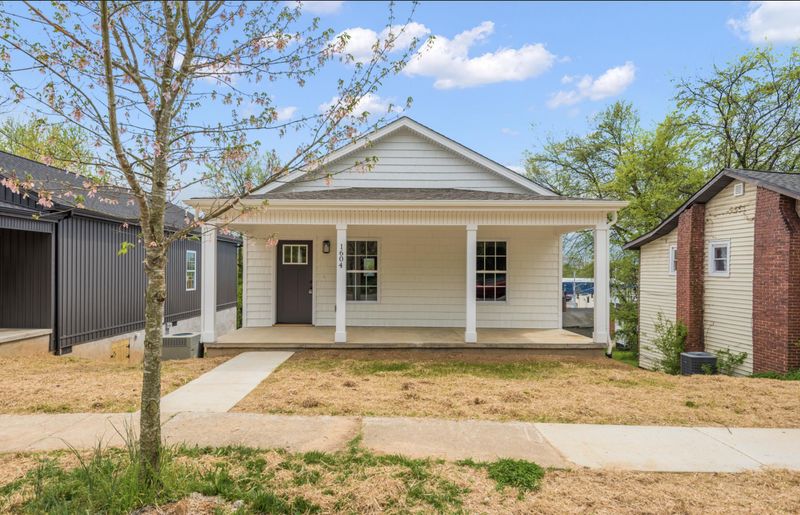 1604 E Glenwood Ave, Knoxville, TN 37917
