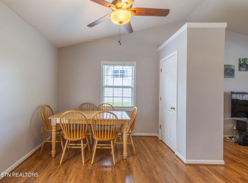 1605 Country Meadows Dr, Sevierville, TN 37862