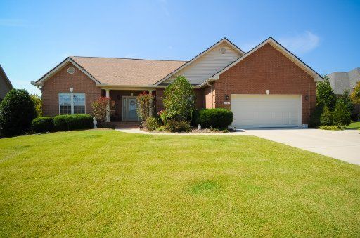 1605 Linden Hall Dr, Alcoa, TN 37701