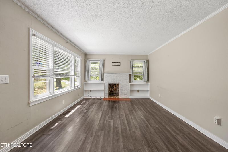 1605 Maple Dr, Knoxville, TN 37918