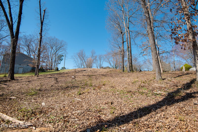 1606 Lazy Ln, Knoxville, TN 37912