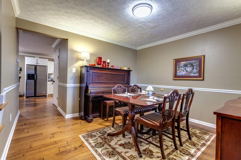 1606 Poplar Hill Rd, Knoxville, TN 37922