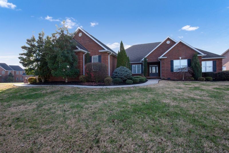 1606 St Ives Blvd, Alcoa, TN 37701