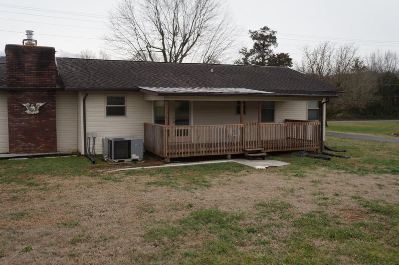 1607 Cherry St, Rutledge, TN 37861