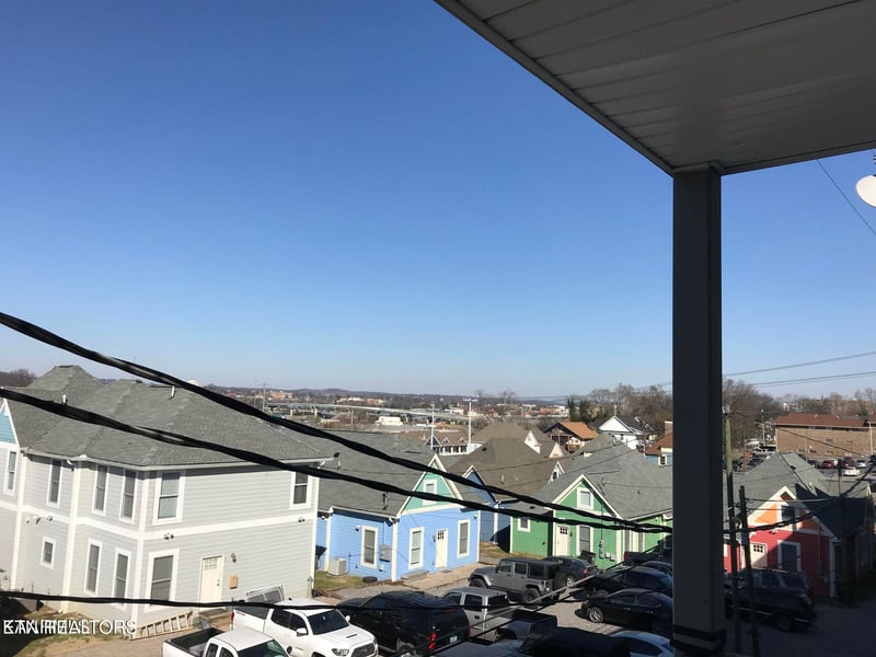1607 Queen Anne Way, Knoxville, TN 37916