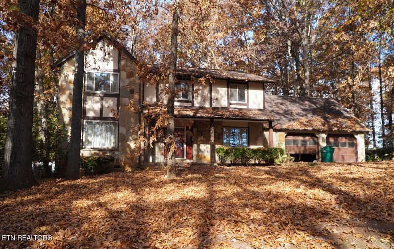 1608 Colonade Rd, Knoxville, TN 37922