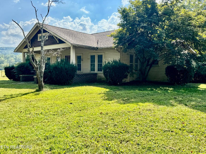 1608 Highway 116, Caryville, TN 37714