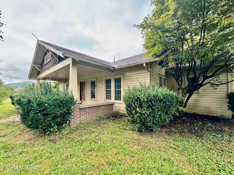 1608 Highway 116, Caryville, TN 37714
