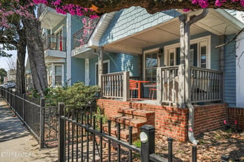 1608 Queen Anne Way, Knoxville, TN 37916