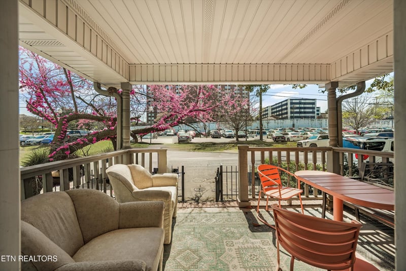 1608 Queen Anne Way, Knoxville, TN 37916