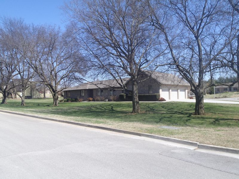 1608 W Whitney Cir, Alcoa, TN 37701