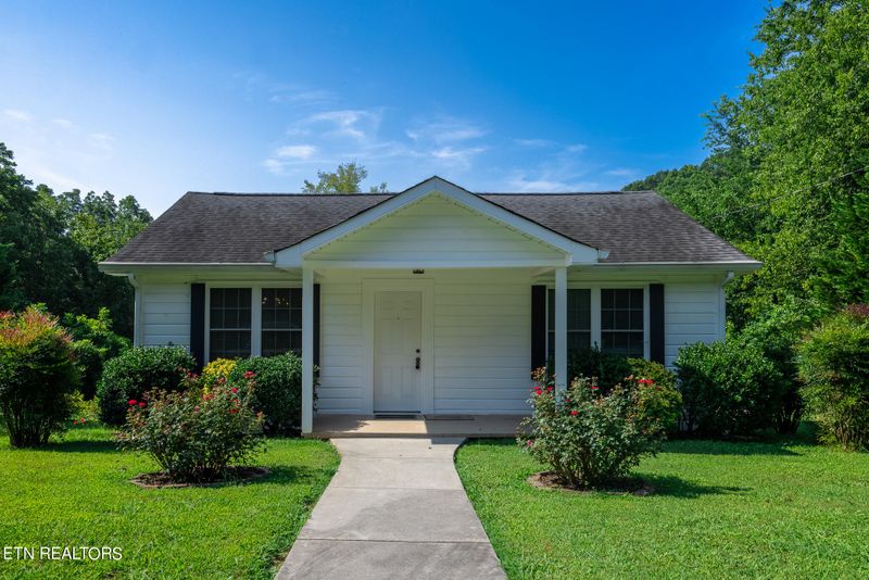 1609 Betts St, Athens, TN 37303