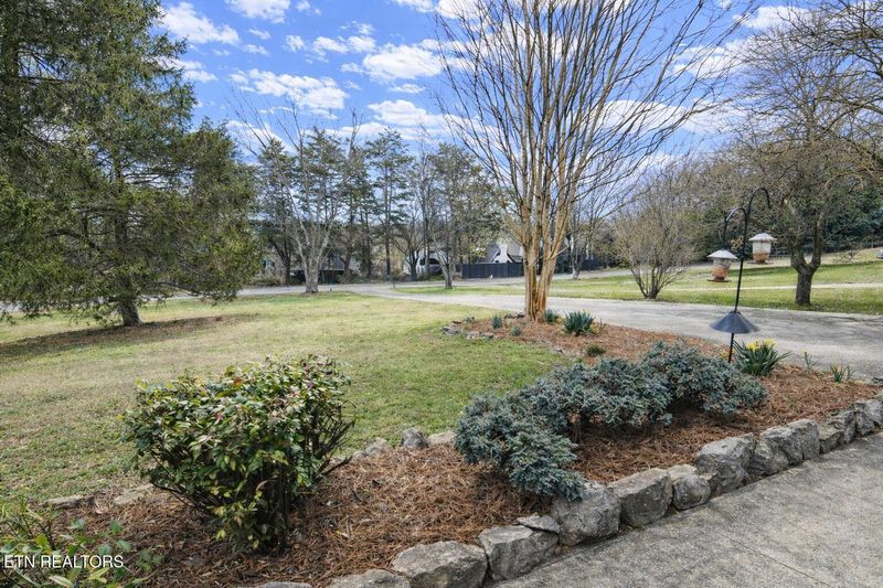 1609 Chandler Rd, Knoxville, TN 37922