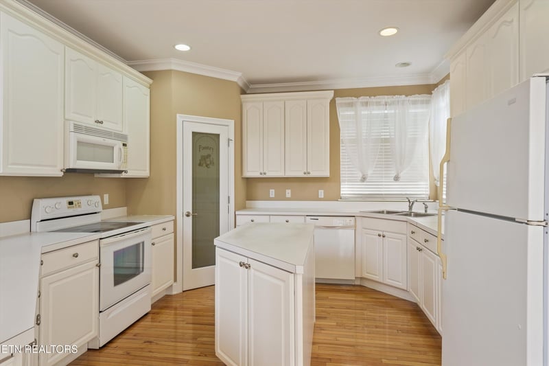 161 Liberty Ct, Oak Ridge, TN 37830