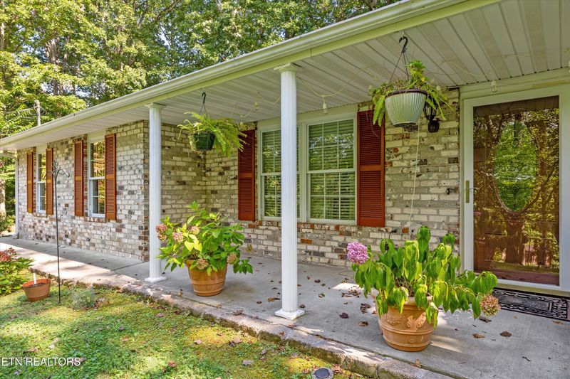 161 Milligan Ln, Clinton, TN 37716