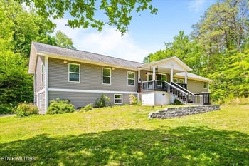 161 Mountain View Dr, Rocky Top, TN 37769