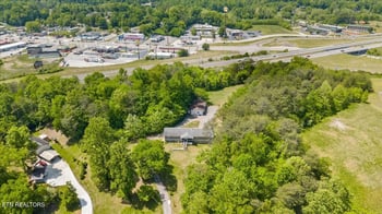161 Mountain View Dr, Rocky Top, TN 37769