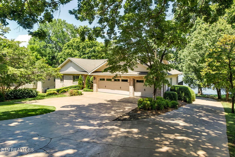 161 Saligugi Way, Loudon, TN 37774