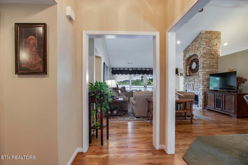 161 Saligugi Way, Loudon, TN 37774