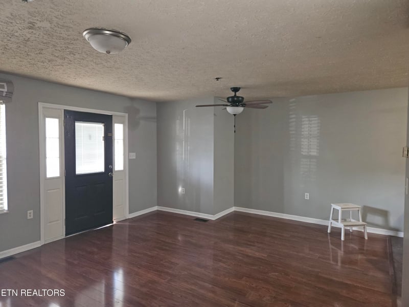 1610 Queen Anne Way, Knoxville, TN 37916