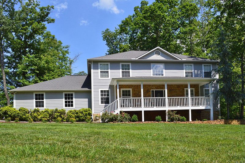 1610 Riceland Dr, Sevierville, TN 37862