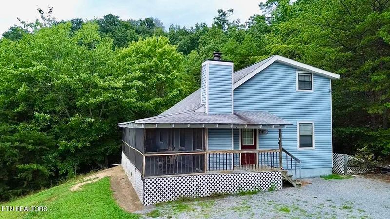 1611 Bear Claw Way, Sevierville, TN 37876