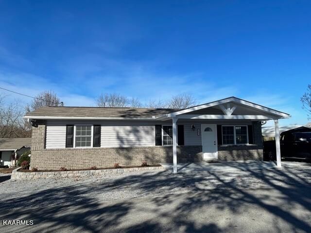 1611 Snapp Rd, Sevierville, TN 37862