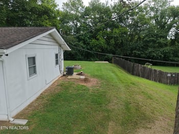 1612 Bradshaw Garden Rd, Knoxville, TN 37912