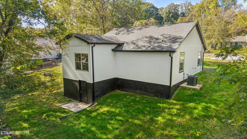 1612 Robert Huff Ln, Knoxville, TN 37914