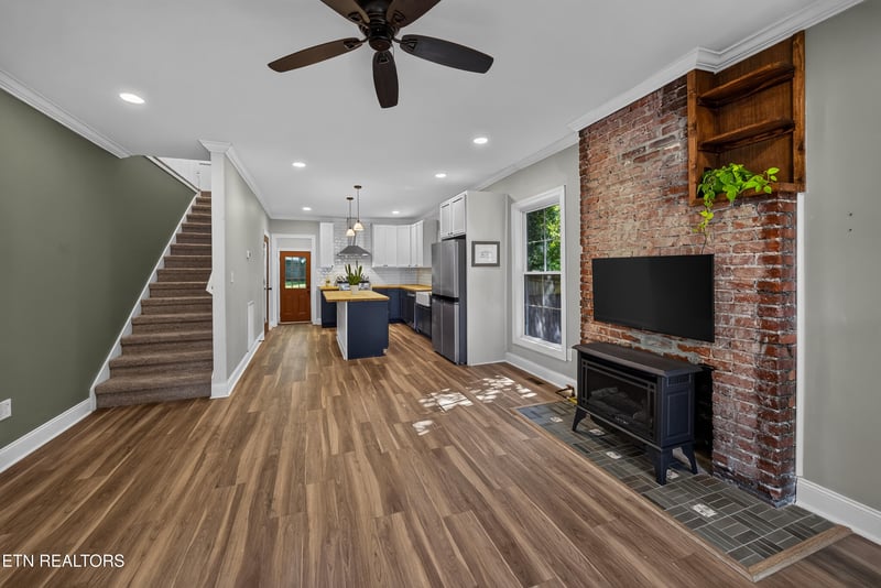 1613 Dunbar St, Knoxville, TN 37921