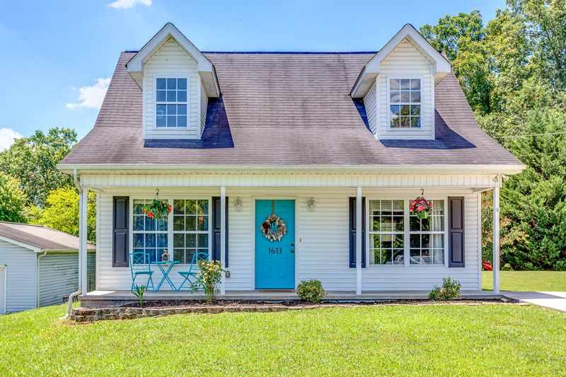 1613 Leconte Rd, Knoxville, TN 37914