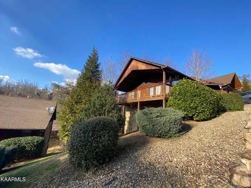 1613 Pinewood Way, Sevierville, TN 37862