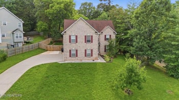 1613 Scenic Valley Ln, Knoxville, TN 37922
