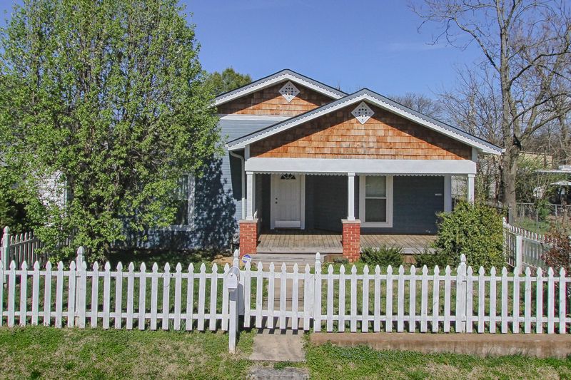 1614 Branner St, Knoxville, TN 37917