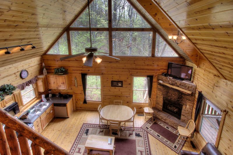 1614 Lamons Loop, Sevierville, TN 37876